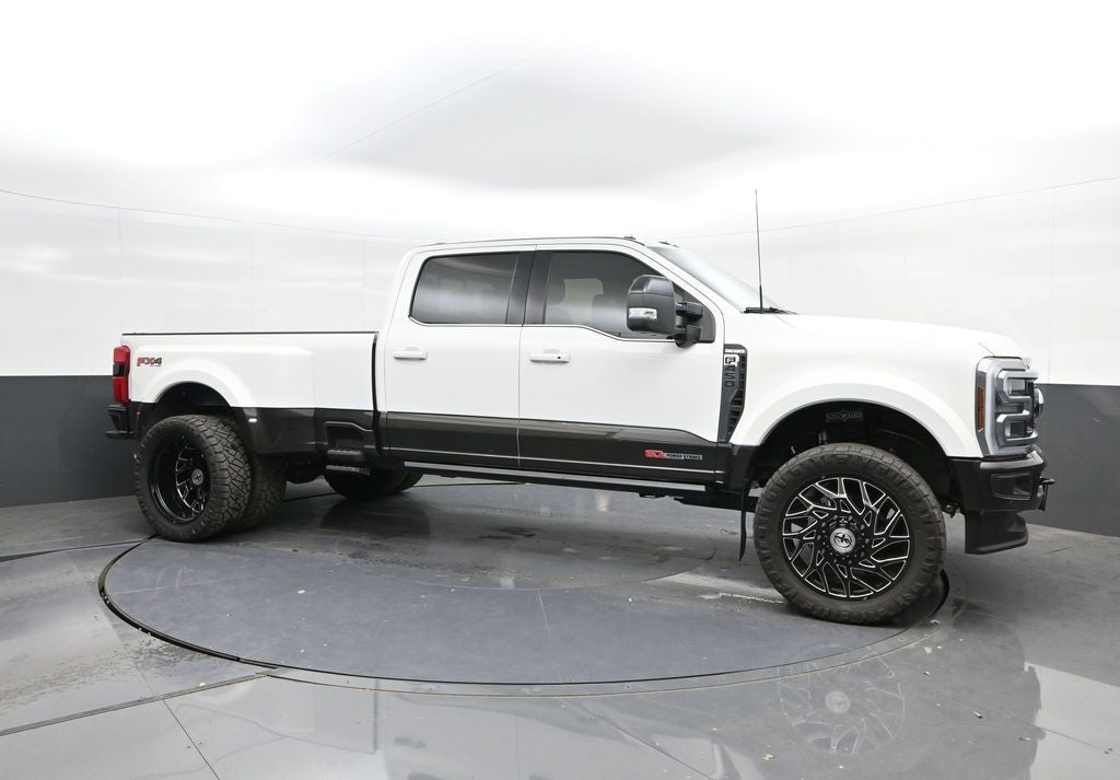 2025 Ford F-450SD King Ranch DRW