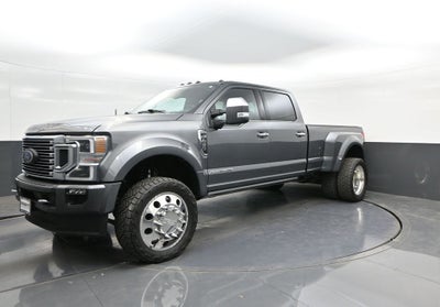 2022 Ford F-450SD Platinum