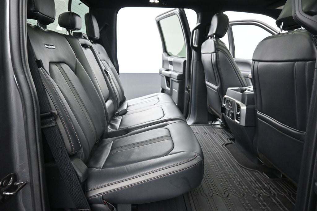 2022 Ford F-450SD Platinum