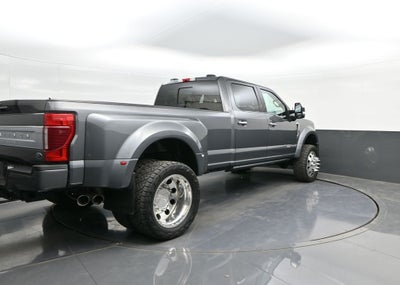 2022 Ford F-450SD Platinum