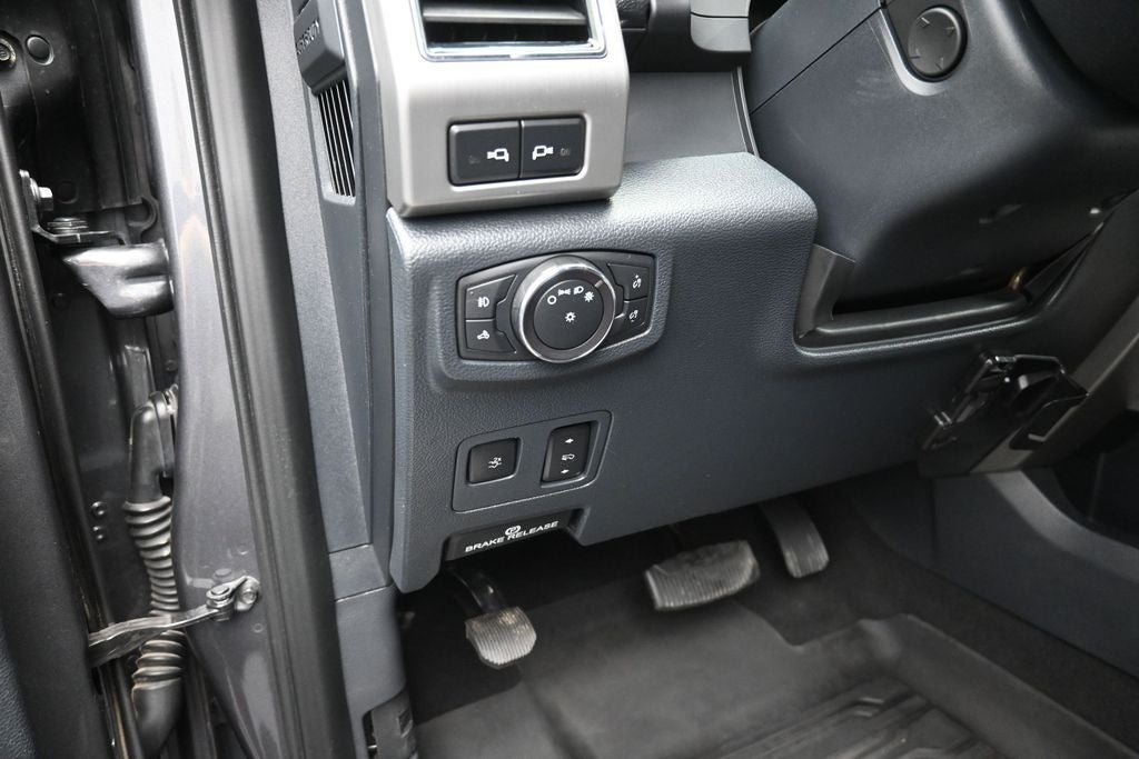 2022 Ford F-450SD Platinum