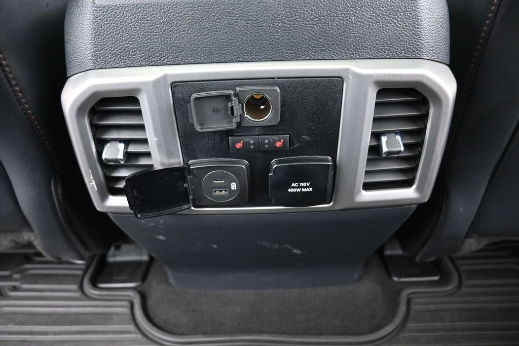 2022 Ford F-450SD Platinum