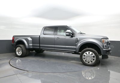 2022 Ford F-450SD Platinum