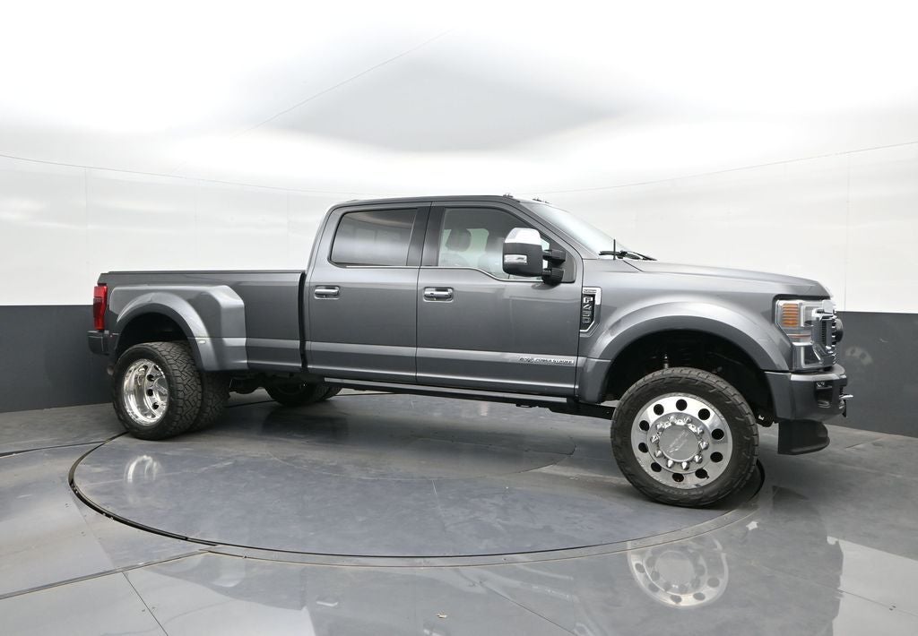 2022 Ford F-450SD Platinum