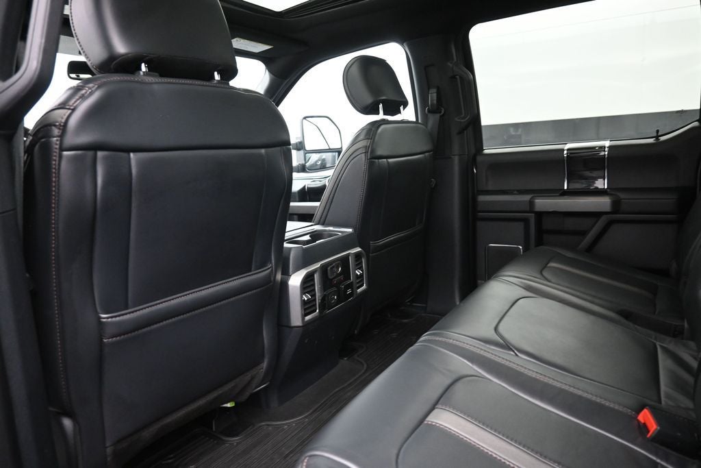 2022 Ford F-450SD Platinum