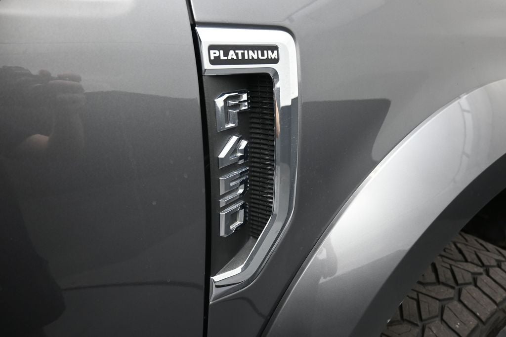 2022 Ford F-450SD Platinum