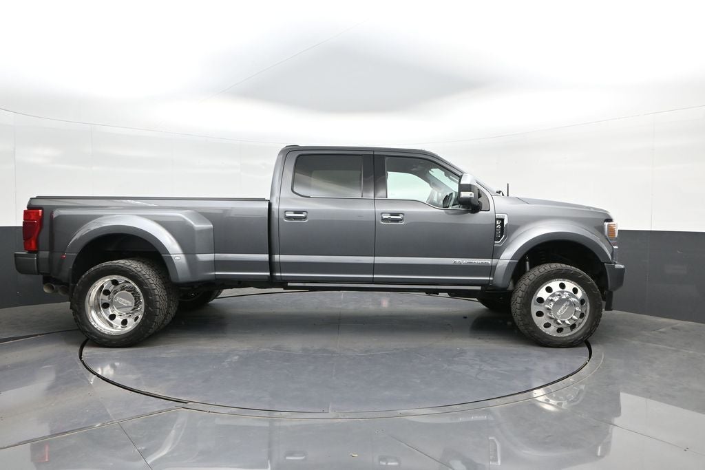 2022 Ford F-450SD Platinum