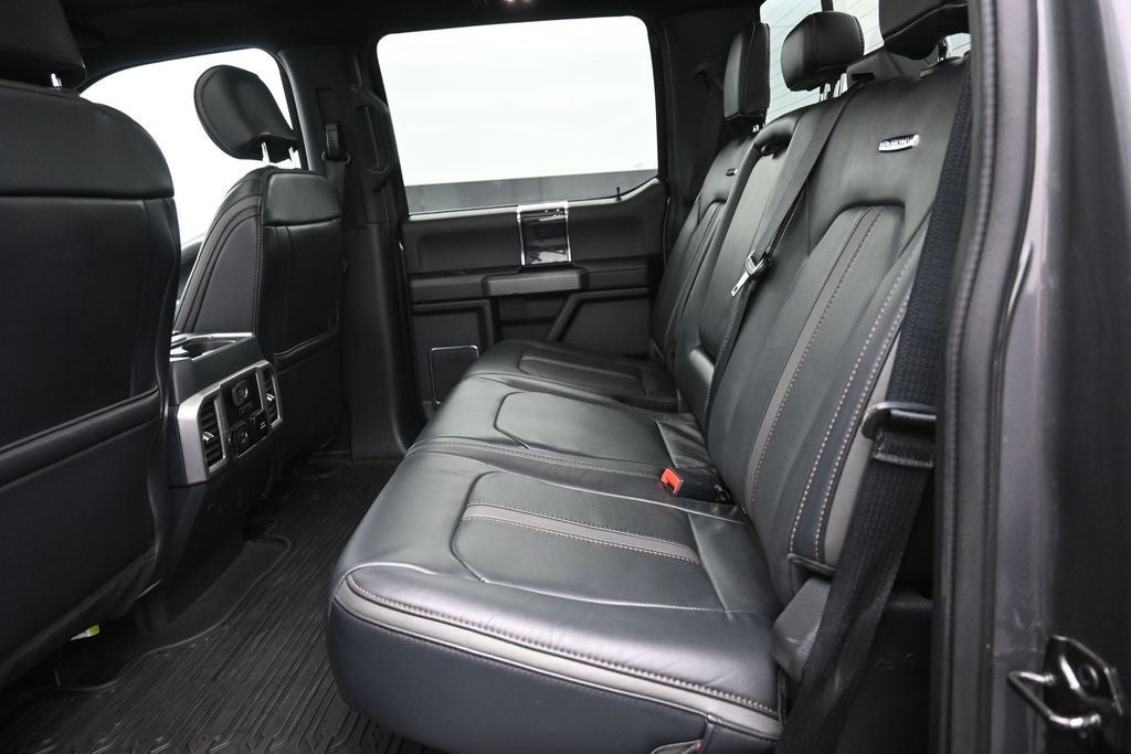2022 Ford F-450SD Platinum