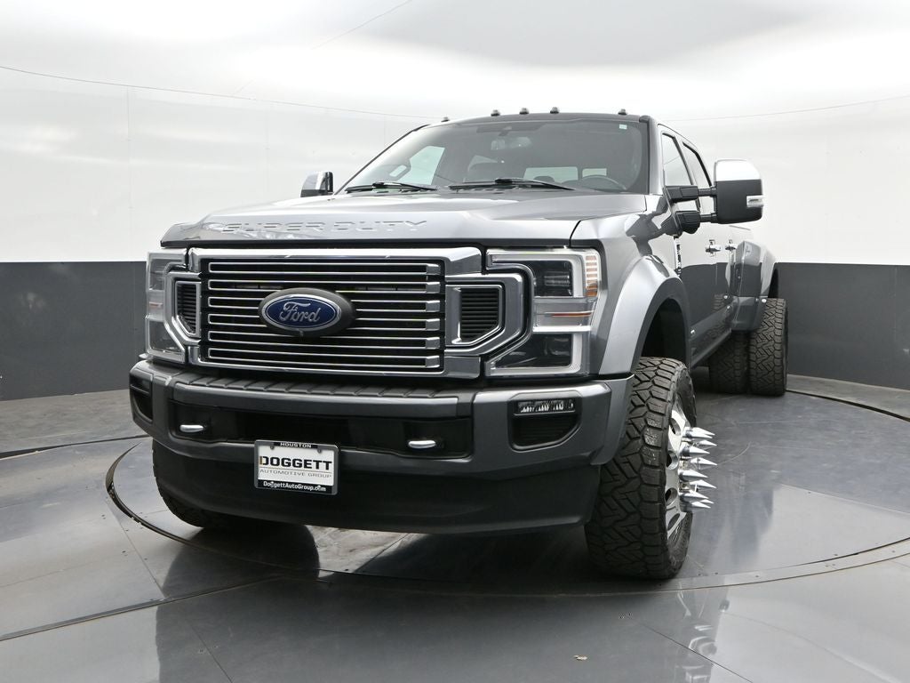 2022 Ford F-450SD Platinum