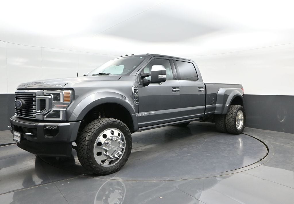 2022 Ford F-450SD Platinum