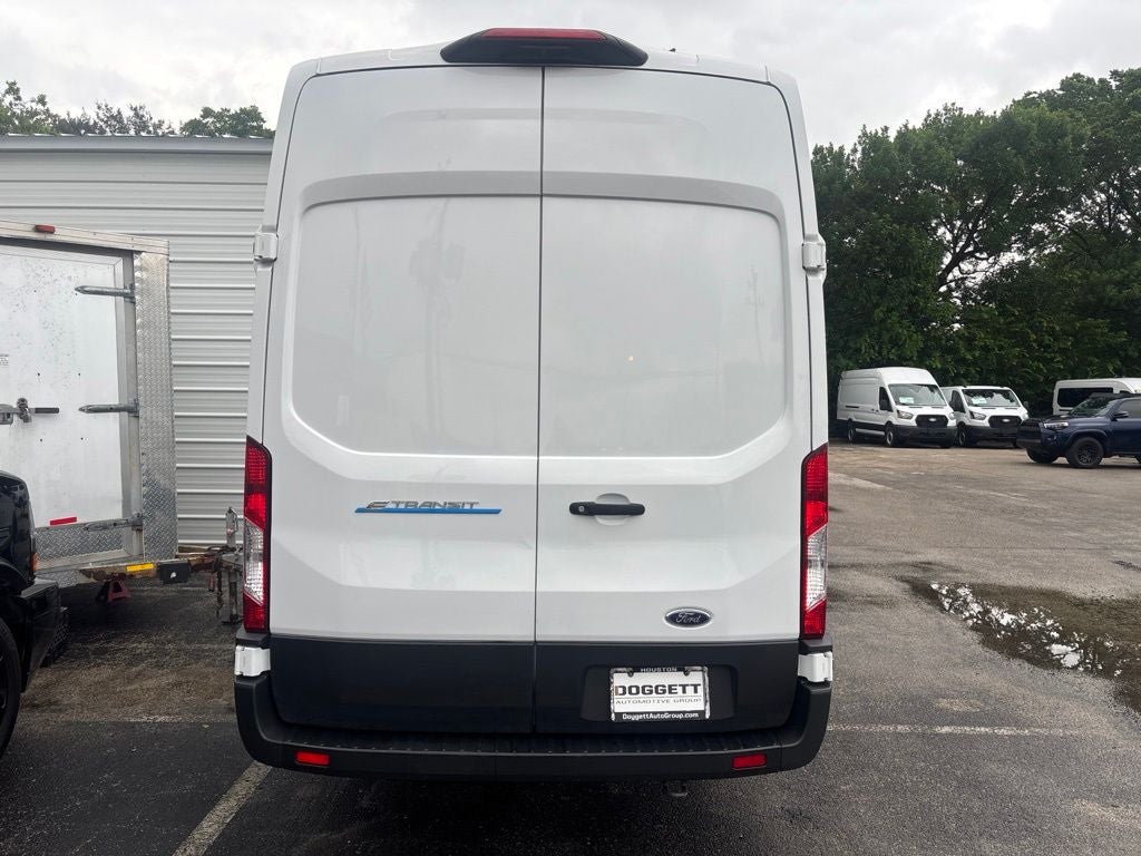 2023 Ford E-Transit-350 Base