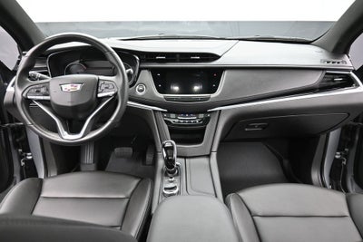 2025 Cadillac XT6 Luxury