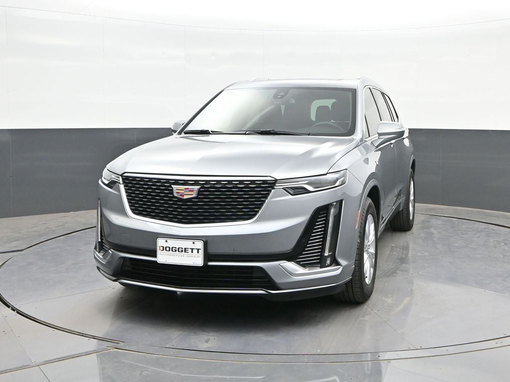 2025 Cadillac XT6 Luxury