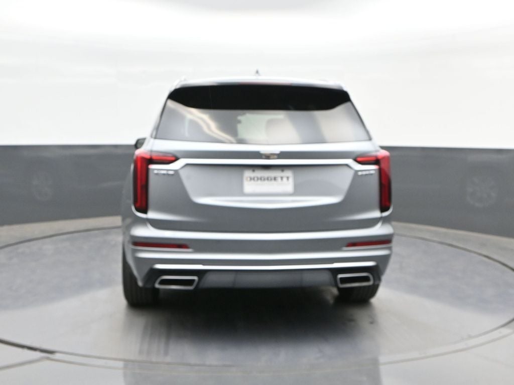 2025 Cadillac XT6 Luxury