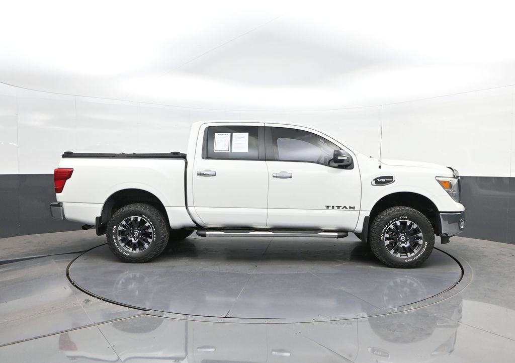 2017 Nissan Titan SV