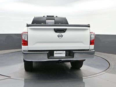 2017 Nissan Titan SV