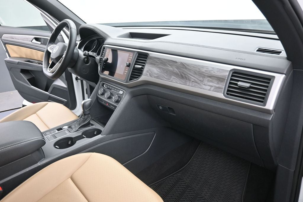 2020 Volkswagen Atlas Cross Sport 2.0T SE w/Technology