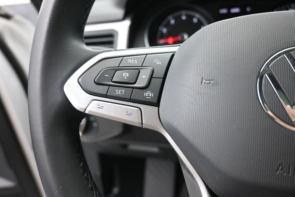 2020 Volkswagen Atlas Cross Sport 2.0T SE w/Technology
