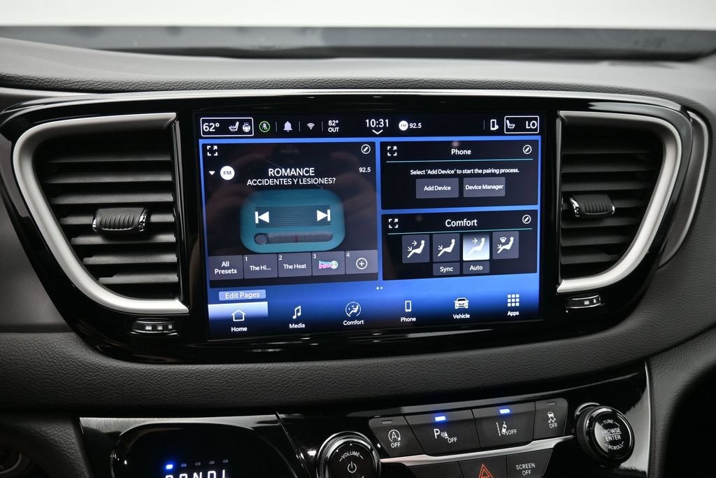 2025 Chrysler Pacifica Select