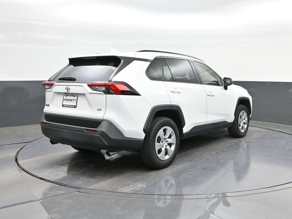 2021 Toyota RAV4 LE