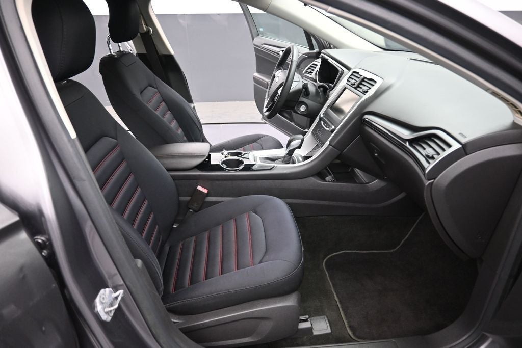 2013 Ford Fusion Hybrid SE