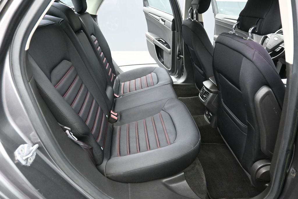 2013 Ford Fusion Hybrid SE