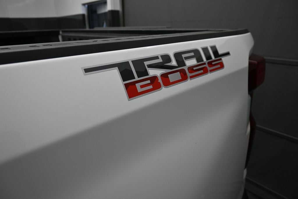 2020 Chevrolet Silverado 1500 Custom Trail Boss