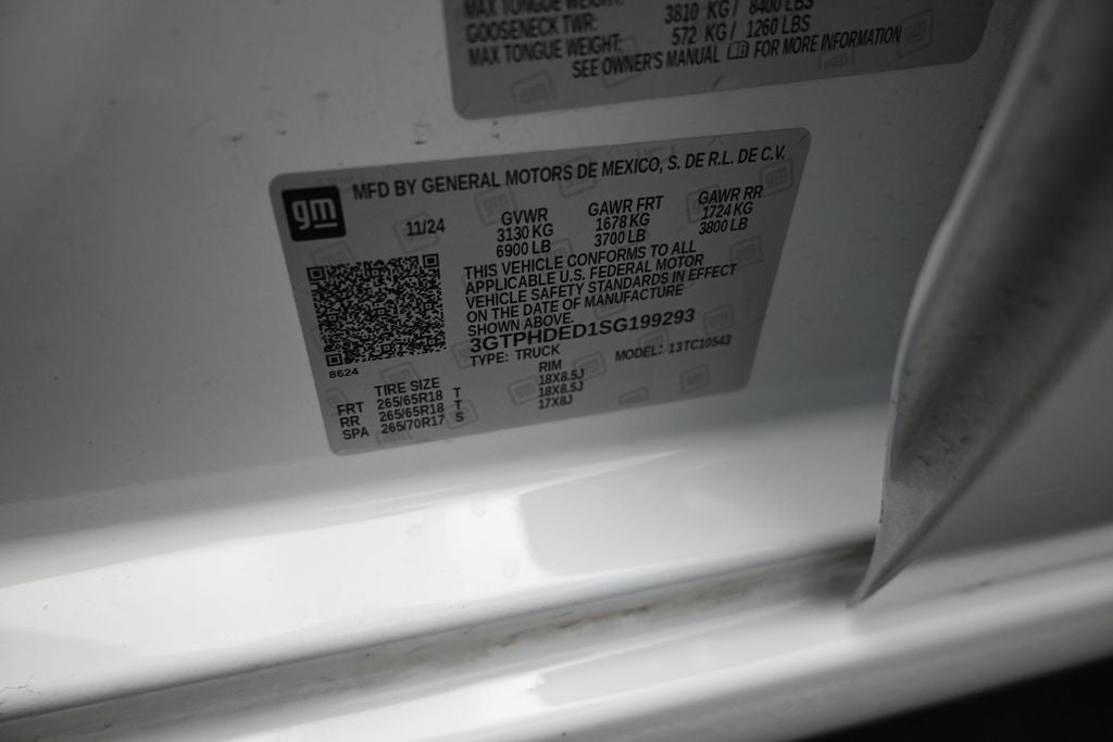 2025 GMC Sierra 1500 SLT