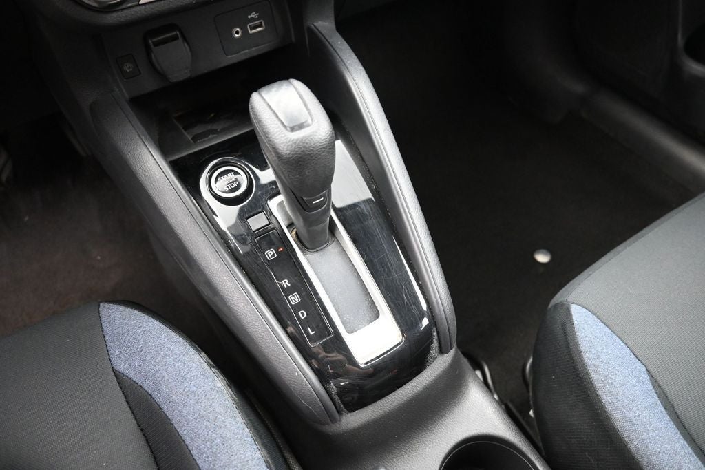 2023 Nissan Versa 1.6 SV