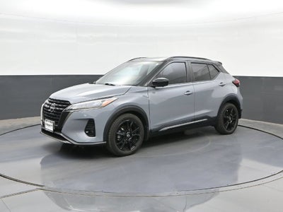 2022 Nissan Kicks SR