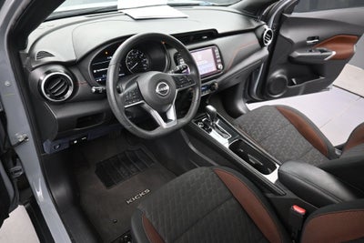 2022 Nissan Kicks SR