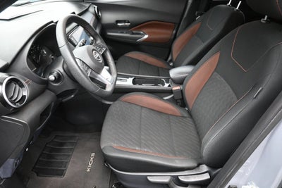 2022 Nissan Kicks SR