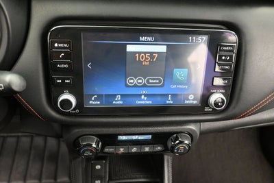 2022 Nissan Kicks SR