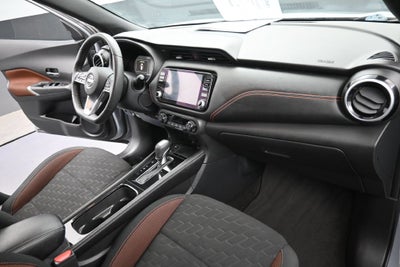 2022 Nissan Kicks SR