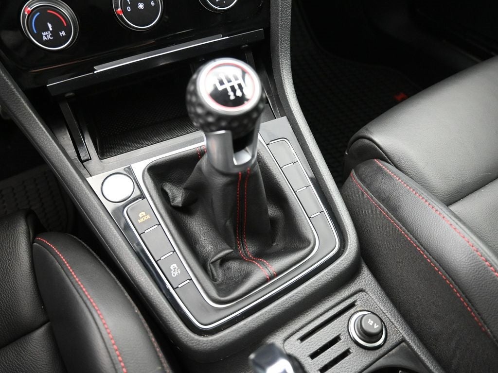 2021 Volkswagen Golf GTI 2.0T SE