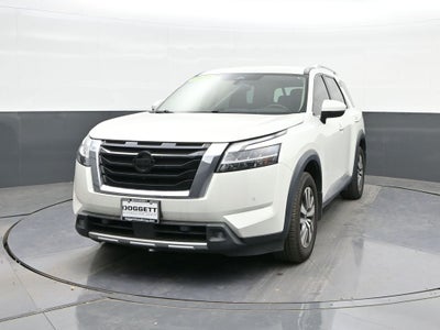 2022 Nissan Pathfinder SL