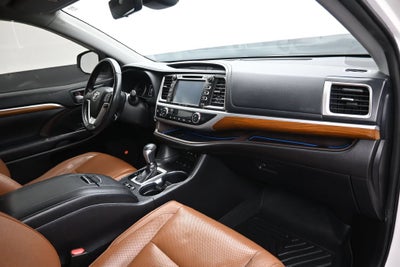 2019 Toyota Highlander Limited Platinum