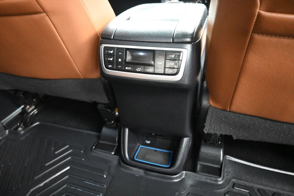 2019 Toyota Highlander Limited Platinum
