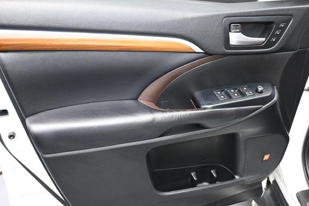 2019 Toyota Highlander Limited Platinum