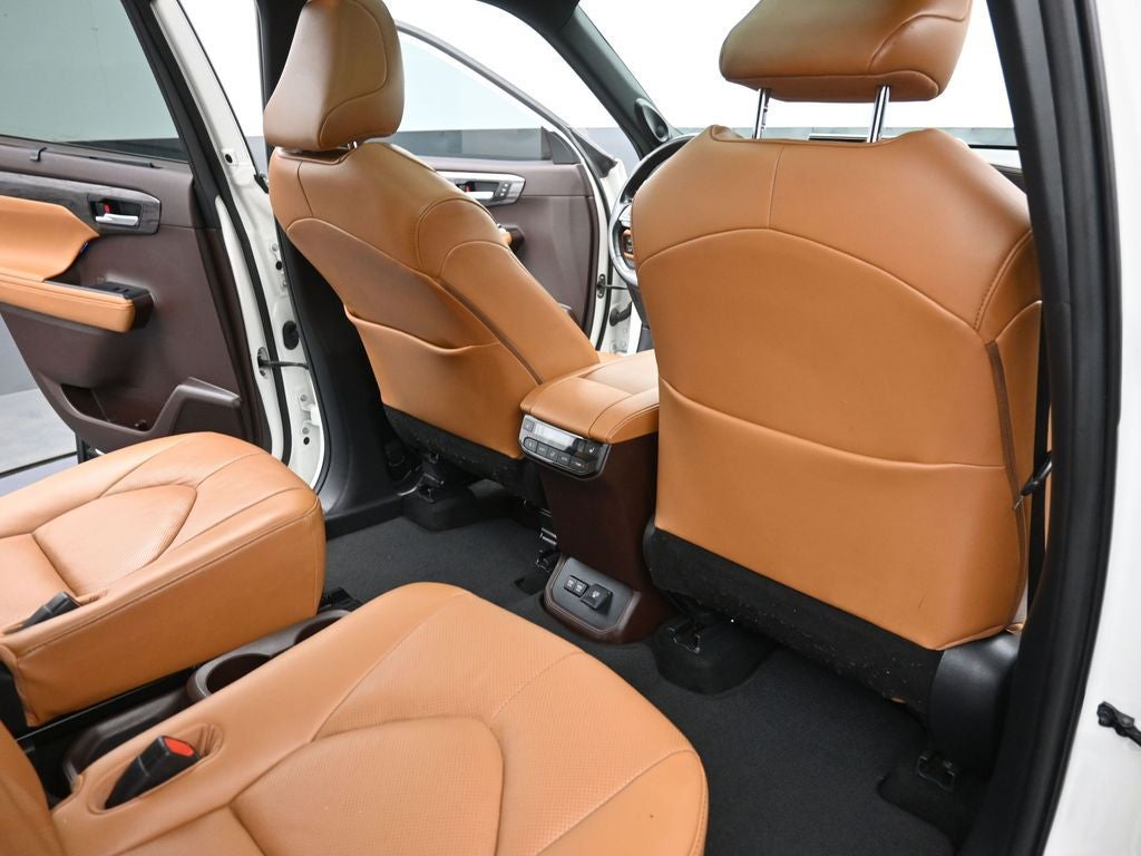 2020 Toyota Highlander Platinum