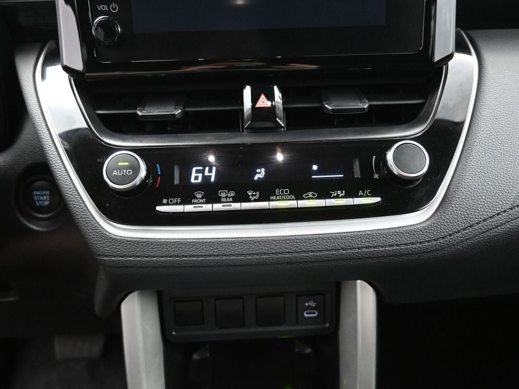 2025 Toyota Corolla Cross LE