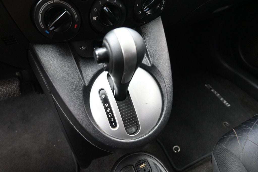 2013 Mazda Mazda2 Sport