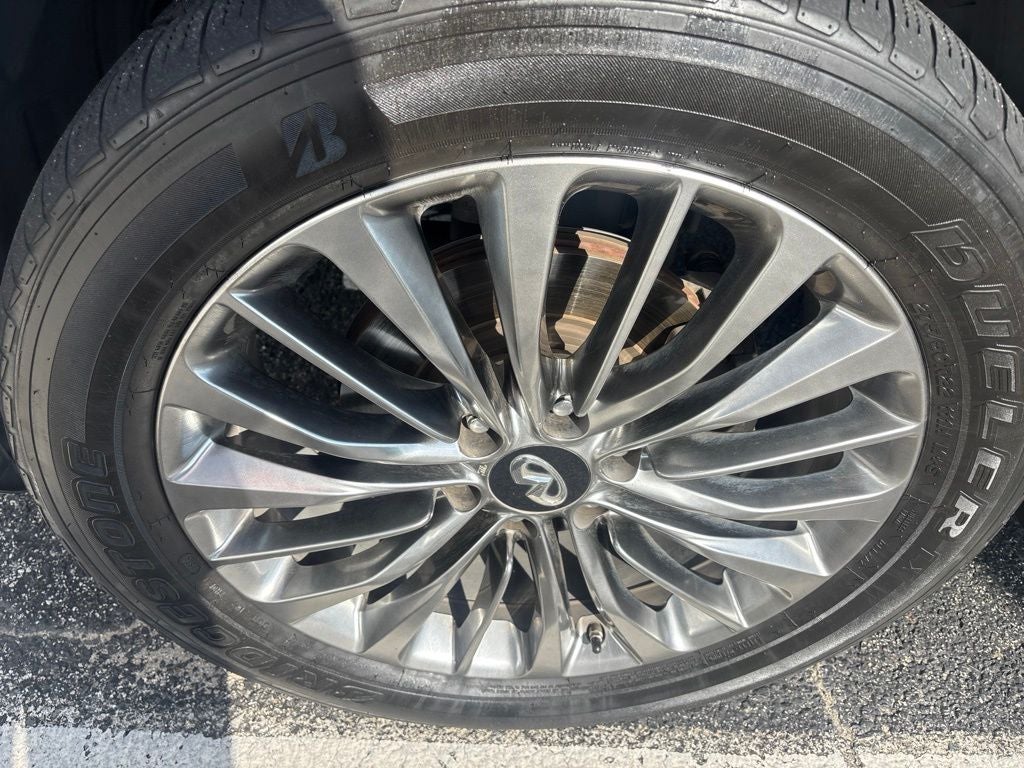 2019 INFINITI QX80 LUXE