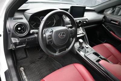 2025 Lexus IS 350 F SPORT Design