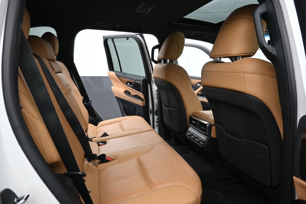 2025 Lexus LX 600 Luxury