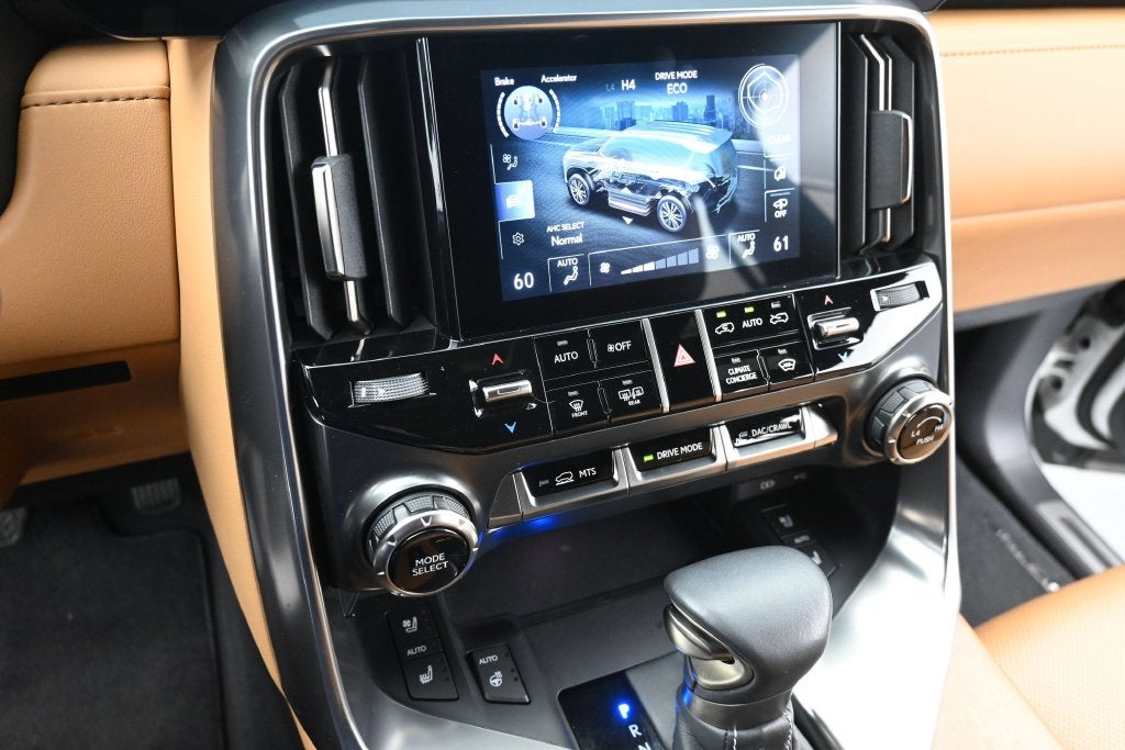 2025 Lexus LX 600 Luxury