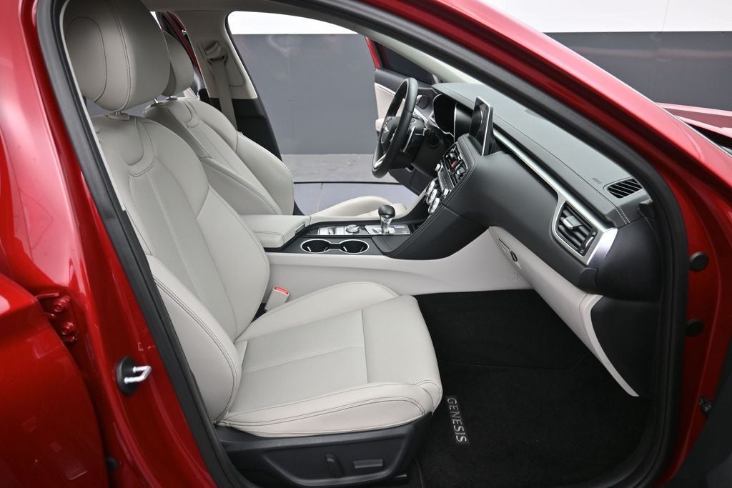 2020 Genesis G70 2.0T