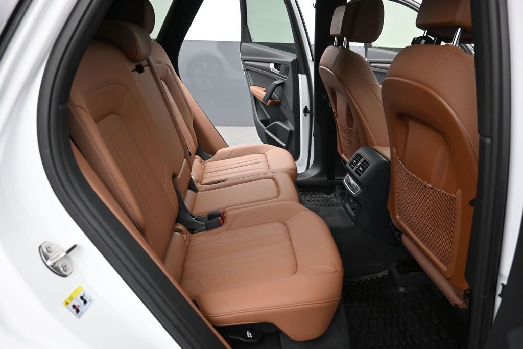 2022 Audi Q5 40 Premium Plus quattro