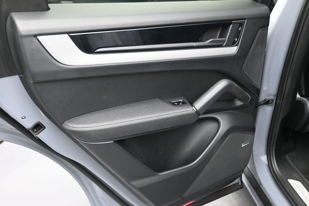 2024 Porsche Cayenne Coupe Base
