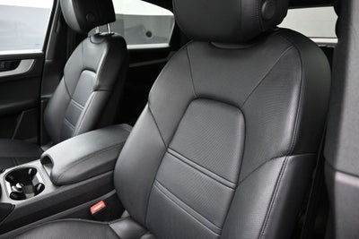2024 Porsche Cayenne Coupe Base